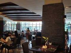 -三亚湾海居铂尔曼度假酒店