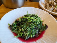 -侬佳蒸菜馆(听潮店)