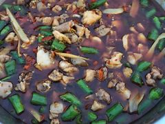 -兔行天下-鸿鹤鲜锅兔(中海国际店)