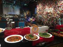 店内布置-领鲜活海鲜榴莲自助火锅(东门店)