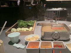 -左庭右院鲜牛肉火锅黑金店(陆家嘴中心店)