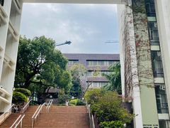 -香港大学