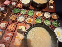 -银米·云南传统过桥米线(双廊黑金冠店)