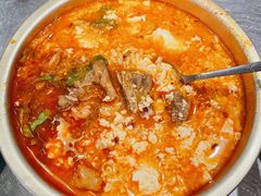 辣牛肉汤拌饭-金韩雅·烤肉·烤活鳗鱼(万达店)