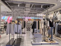 -鸿通城购物中心