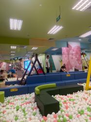 -莫莉幻想儿童乐园(武汉金银潭永旺店)