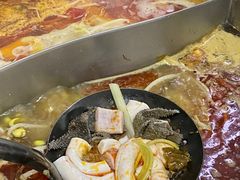 -周良天山牛杂城(天山路总店)