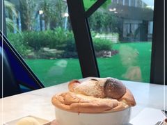 -港丽餐厅(高德置地店)