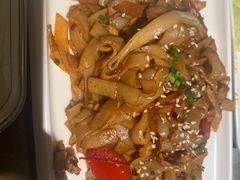 -威记烧嘢·南宁烧烤·超级生牛(绿地店)