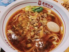 -呷佬·长沙手工米粉(金沙江路店)