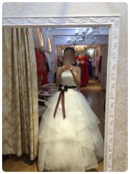 -厦门苏迪尔婚纱礼服批发零售/男装定制