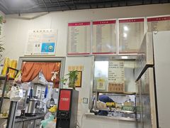-三米粥铺(中春路店)