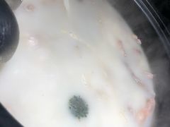 -大匠工房古船木艺术餐厅·猪肚鸡专门店(长白仙岛店)