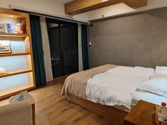 -闲隅江景艺术酒店(解放碑洪崖洞总店)