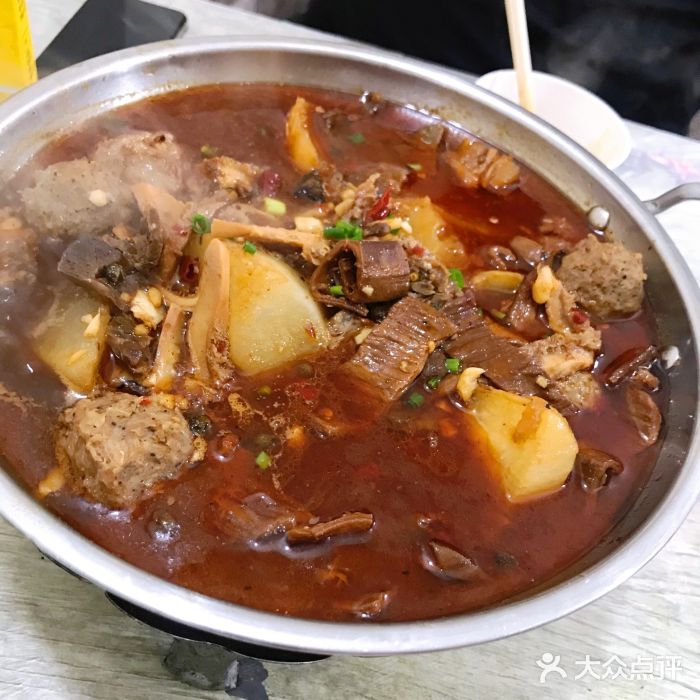 双宝红油牛系列牛丸火锅图片