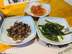 -唯成•韩国炭火烤肉 유성고기