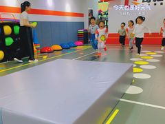 -易生活购物公园