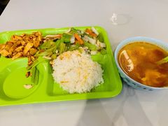 -同济大学本部学苑饮食广场