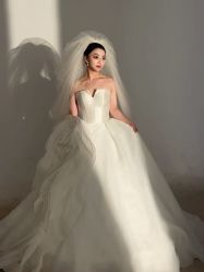 -雪中彩影婚纱摄影·微光艺术中心