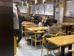 -三好食堂(煎饺·馄饨·肉饼米线·盛世广场店)