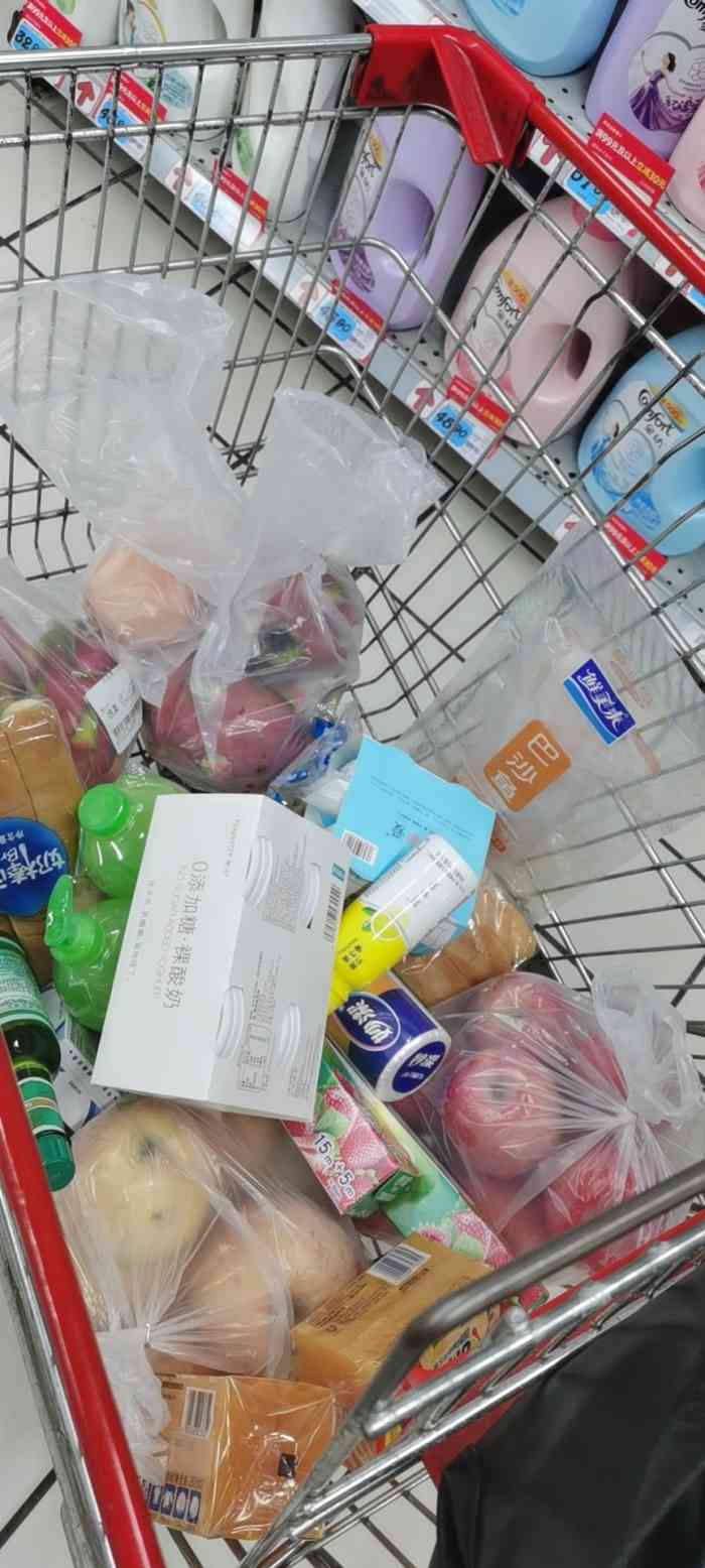 大润发(滨河路店)-"最喜欢去的就是大润发了,东西齐全,真心是.