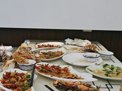 -覃记海鲜美食餐厅