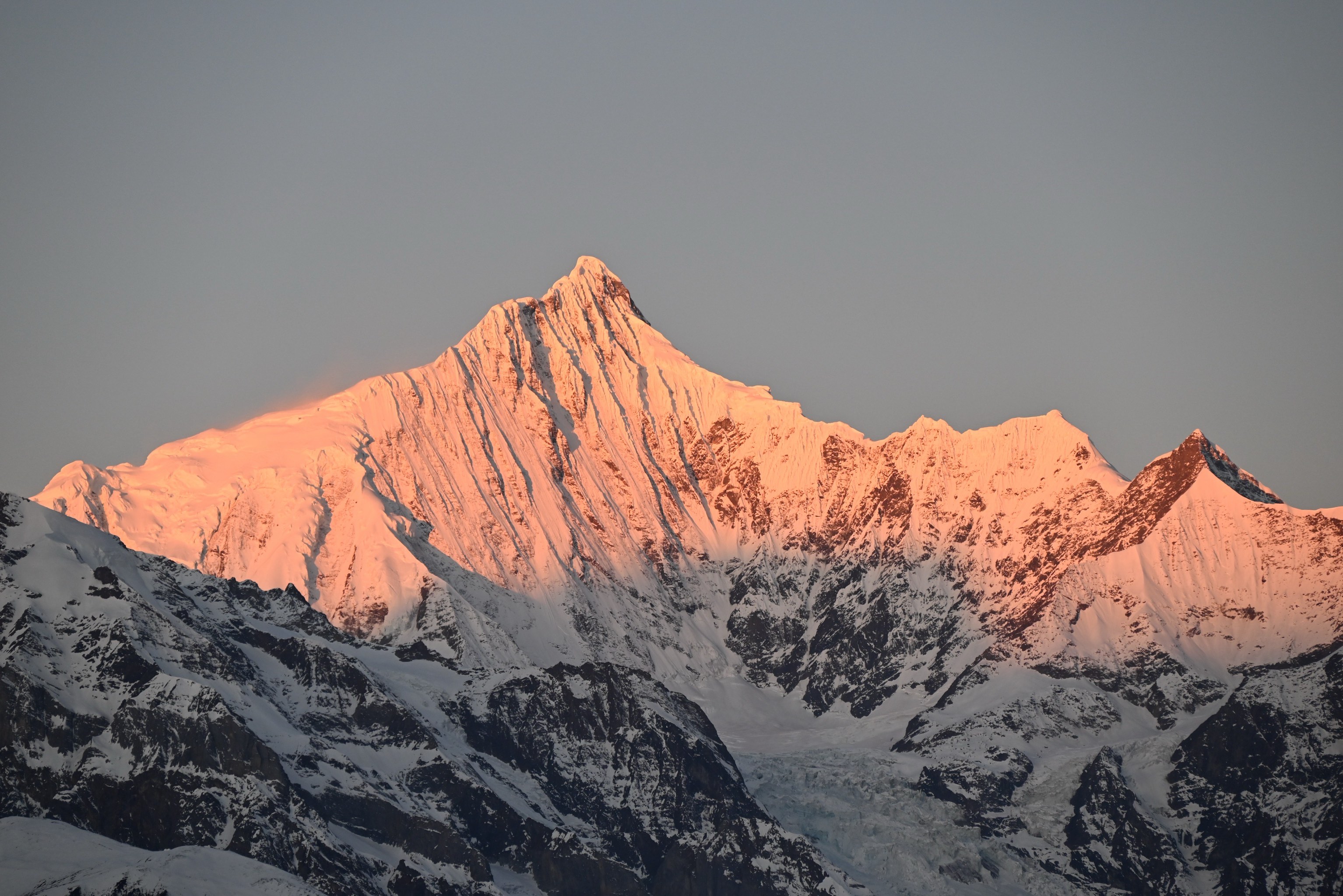 梅里雪山世界最美雪山图片