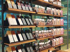 -Laderach 莱德拉(上海环贸iapm店)