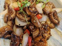 俄式煎蘑菇-米德维奇俄式西餐厅(西六道街店)