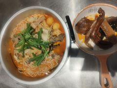 -大食代美食广场(上海中心店)