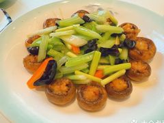 -沪华海鲜大酒楼(南汇店)
