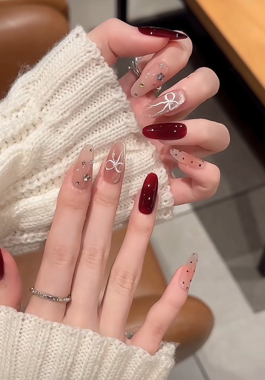 miu系韩式风手绘蝴蝶结美甲