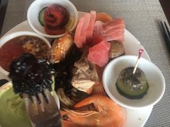 -荣誉国际酒店-云顶旋转餐厅