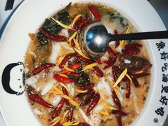 -江渔儿酸菜鱼(万科东荟城店)
