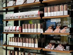 -Laderach 莱德拉(上海环贸iapm店)