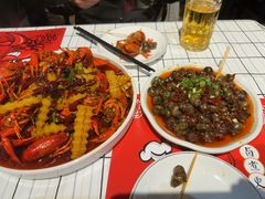 -李双猪·小龙虾·烧烤·羊肉煲(乐山店)