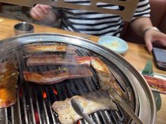 -汉城烤肉·黑金冠(华山路店)
