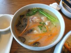 -云海肴·汽锅鸡·云南菜(天山百盛优客店)