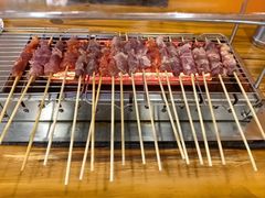 -哈尔滨小酒馆·鲜肉现穿自助烧烤(康新花园店)