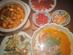 -肆海小川菜酒馆Wine Bistro (青年路店)