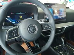 -比亚迪弘仁锐豪4S店-停车场