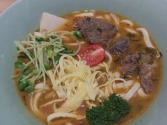 手切酸菜牛腱子面-陳八两面家(滨江天街店)