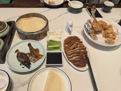 -梅利汴京烤鸭•开封豫菜地标店(东大街店)