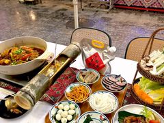 -刘姐啤酒鱼民族演艺餐厅(西街总店)
