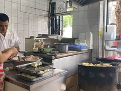 -黄阿姨锅贴大王(万航渡路店)