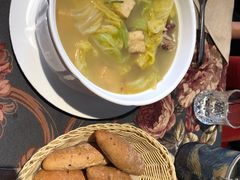 德国肘子豆腐白菜-中山路壹号传奇club·啤酒花园餐厅