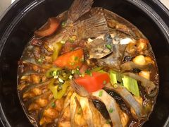 -刘姐啤酒鱼民族演艺餐厅(西街总店)