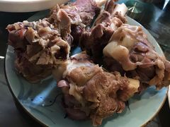 -大宝全猪馆(南京路店)