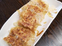 煎饺子-拉面莊夢語＆中华料理八椿