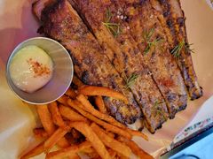 -LESCEDARS Brasserie Bistro香柏树